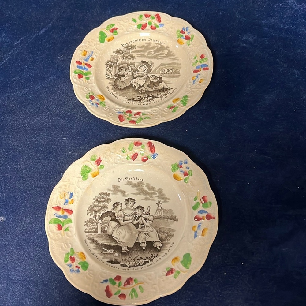 2 Pc Vintage Dutch Plates